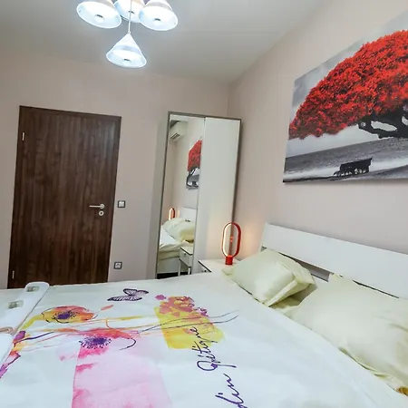 Center Retreat, Close To Main Street, Free Parking Διαμέρισμα